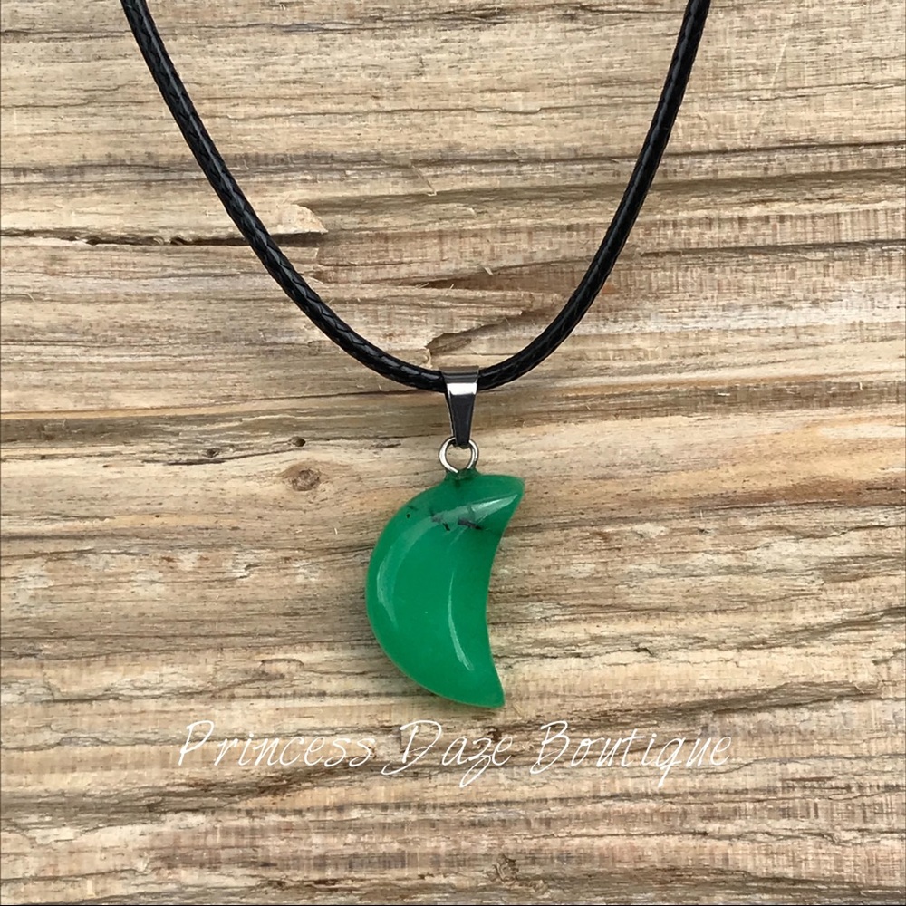 Natural‎ Stone Moon Necklace